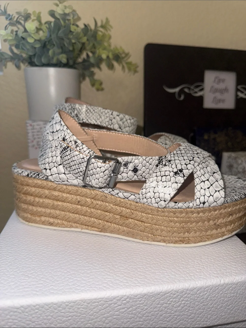 Chinese Laundry Snake Print Espadrille Platform Sandals Size 6.5 | NWOT